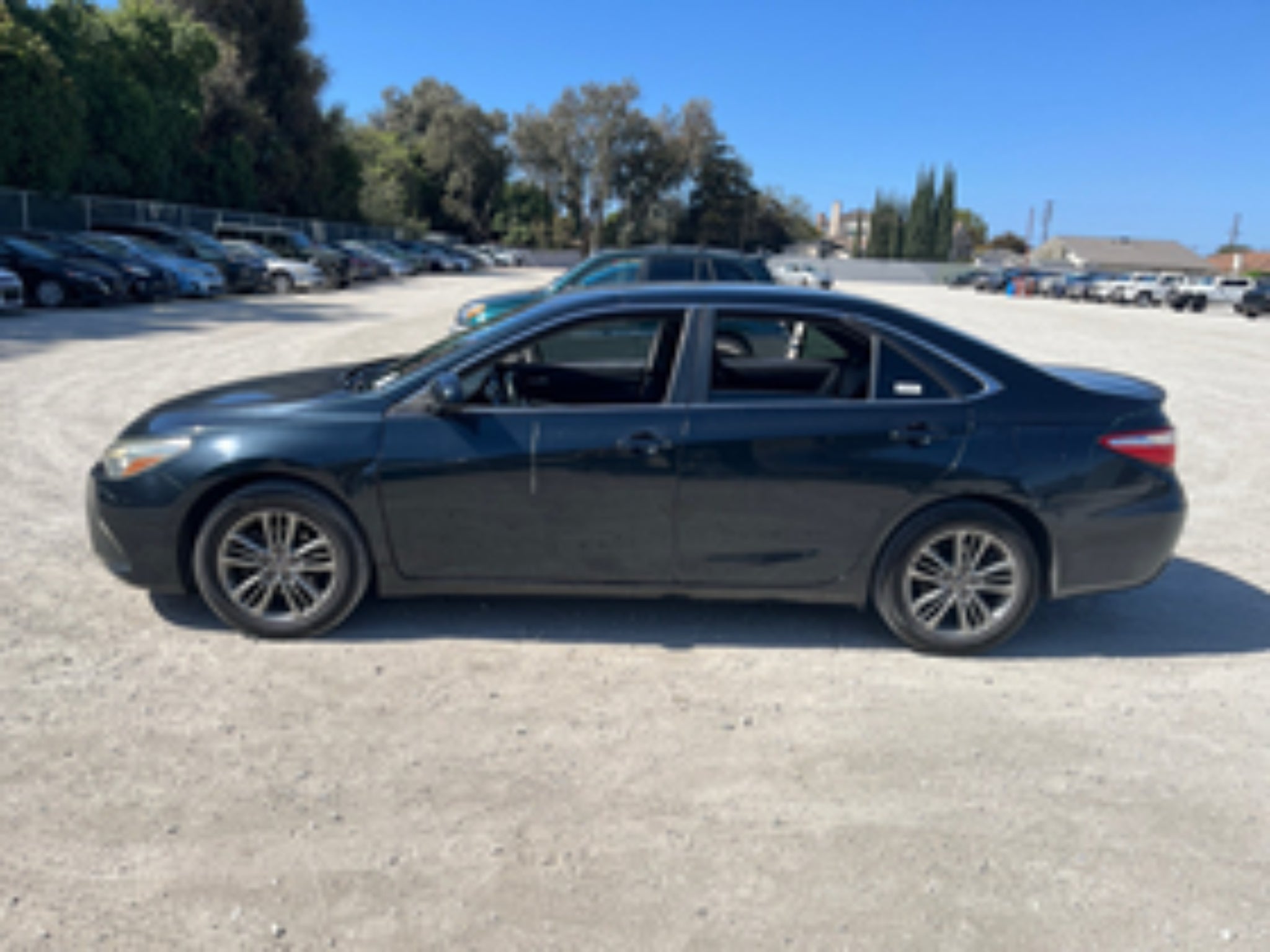 2015 Toyota Camry 4dr Sdn I4 Auto SE (SE)