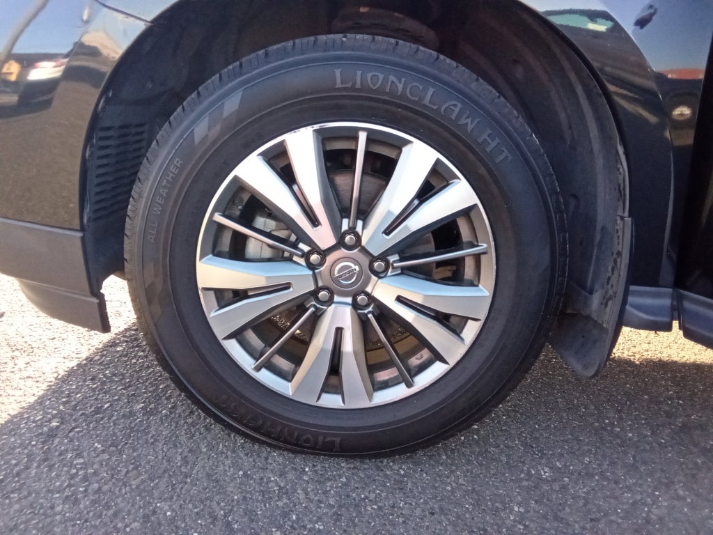 2020 Nissan Pathfinder S