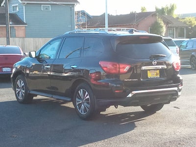 2020 Nissan Pathfinder S