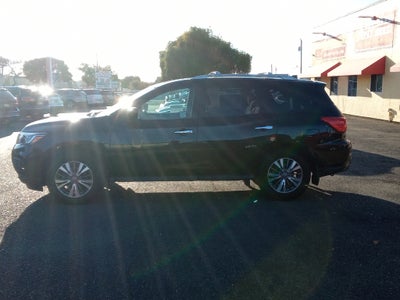 2020 Nissan Pathfinder S