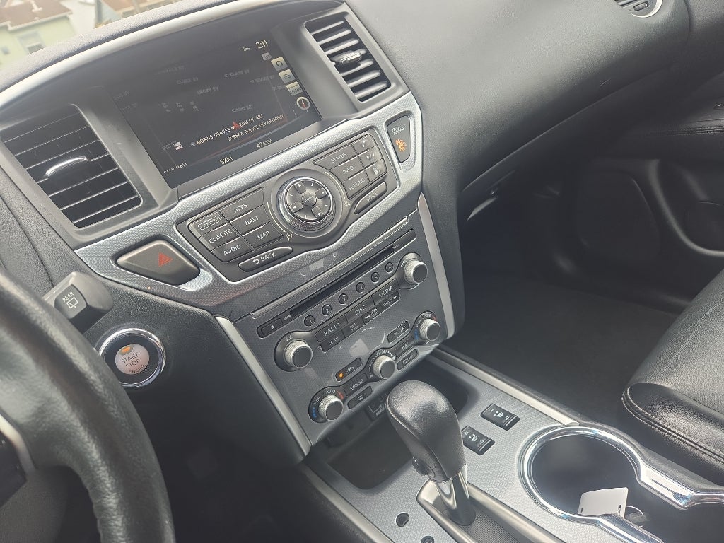 2020 Nissan Pathfinder SL