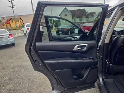 2020 Nissan Pathfinder SL