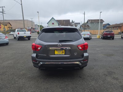 2020 Nissan Pathfinder SL