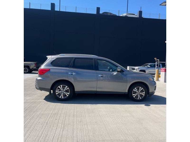 2018 Nissan Pathfinder FWD S