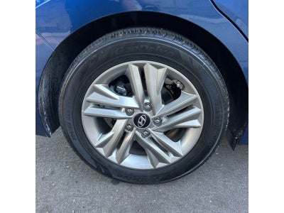 2019 Hyundai Elantra SEL Auto