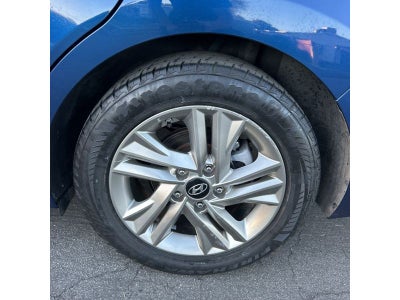2019 Hyundai Elantra SEL Auto