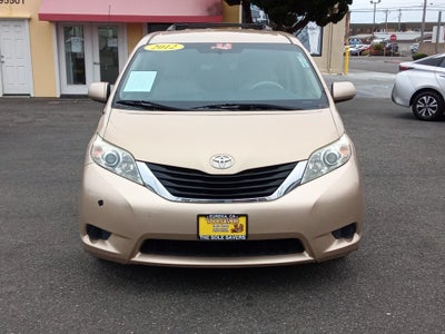 2012 Toyota Sienna 5dr 7-Pass Van V6 LE AAS FWD (Natl)
