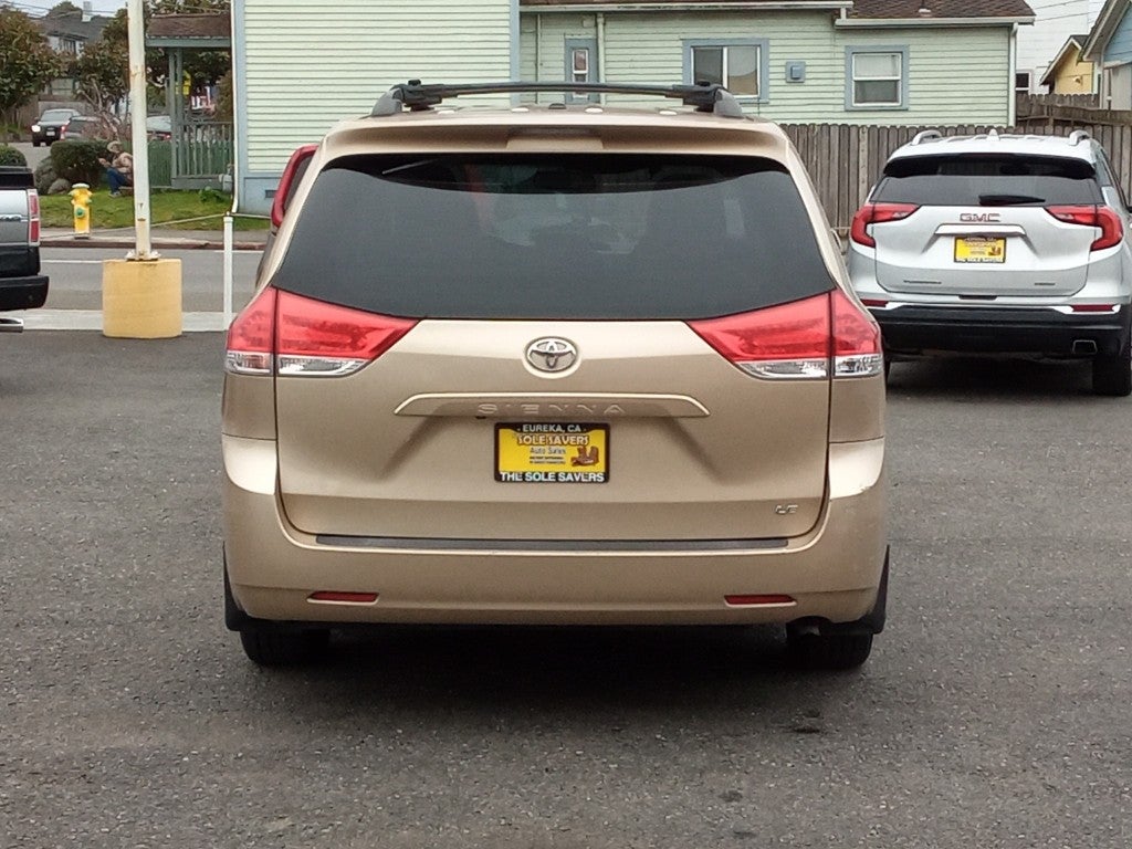 2012 Toyota Sienna 5dr 7-Pass Van V6 LE AAS FWD (Natl)