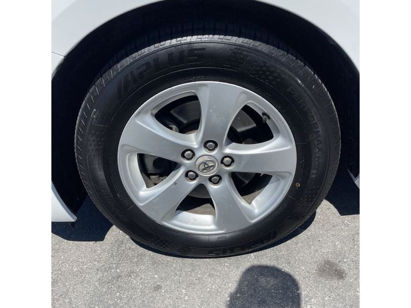 2012 Toyota Sienna 5dr 8-Pass Van V6 LE FWD (Natl)
