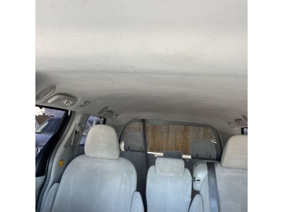 2012 Toyota Sienna 5dr 8-Pass Van V6 LE FWD (Natl)