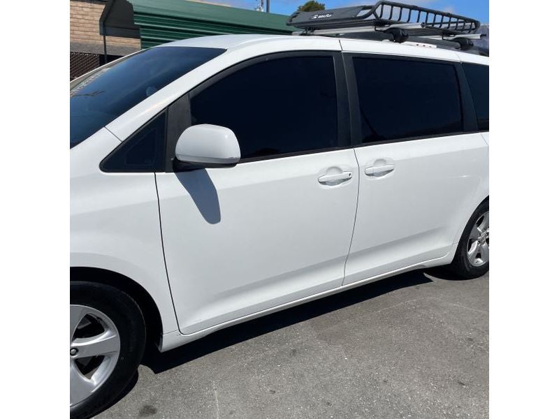 2012 Toyota Sienna 5dr 8-Pass Van V6 LE FWD (Natl)