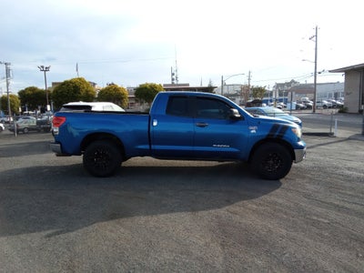 2009 Toyota Tundra 2WD Double Cab Standard Bed 5.7L V8 (Natl)