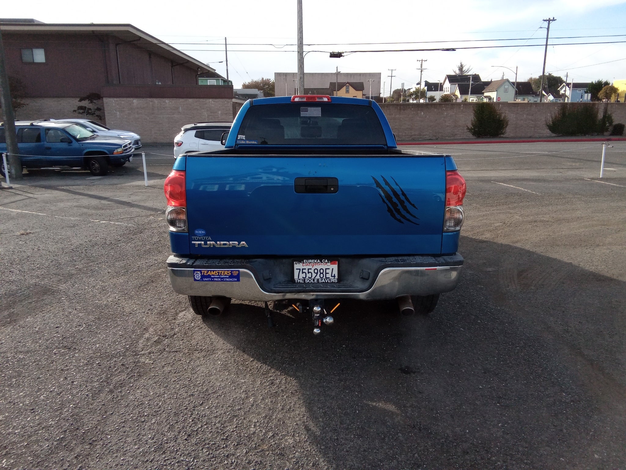 2009 Toyota Tundra 2WD Double Cab Standard Bed 5.7L V8 (Natl)