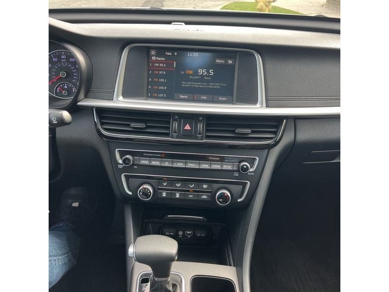 2020 Kia Optima LX Auto