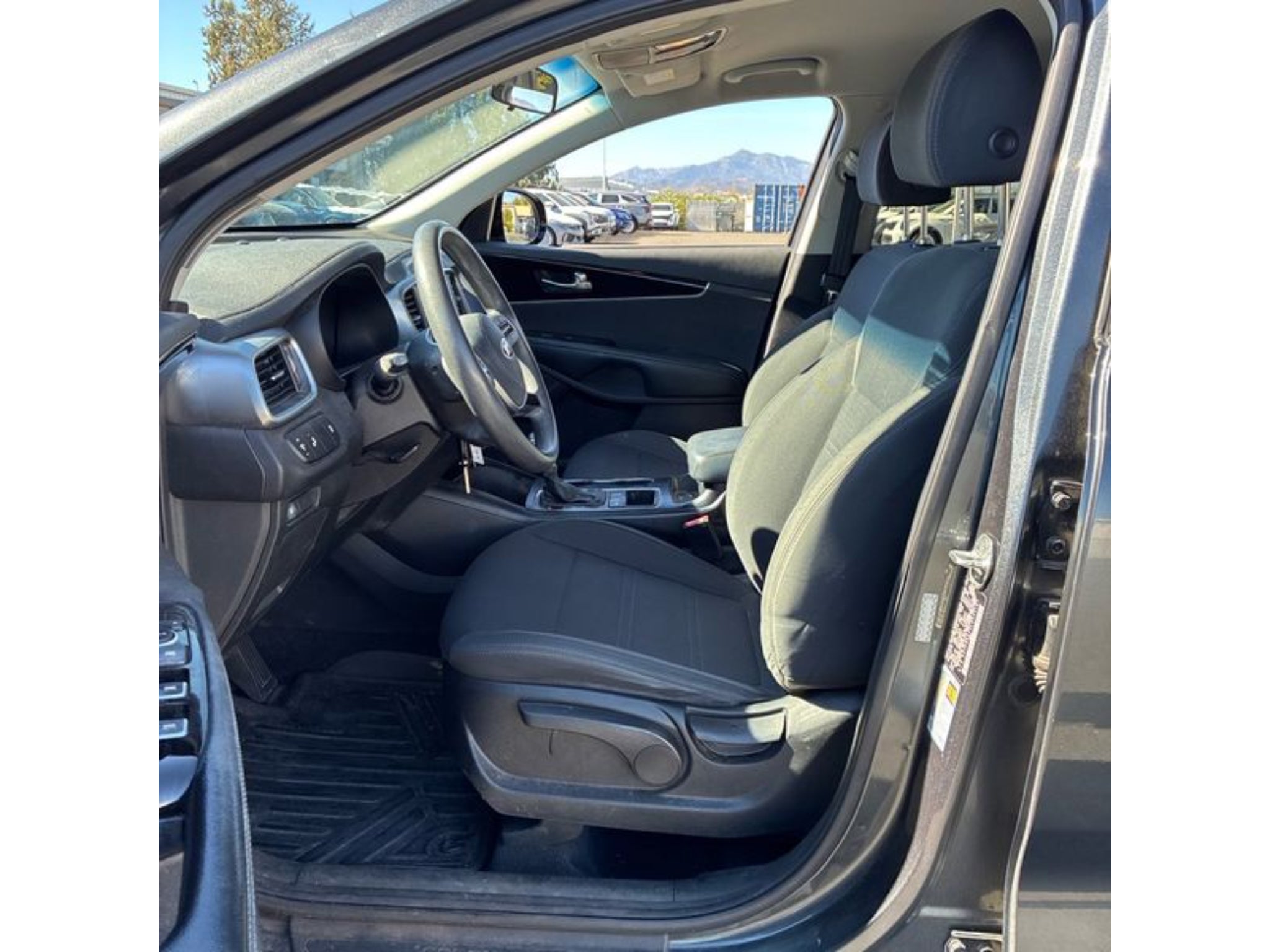 2020 Kia Sorento LX FWD