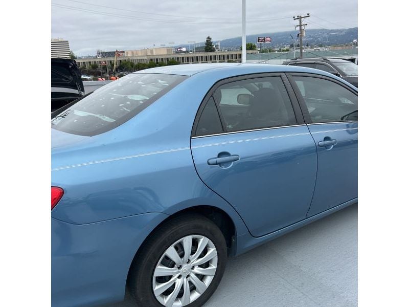 2013 Toyota Corolla 4dr Sdn Man L (Natl)