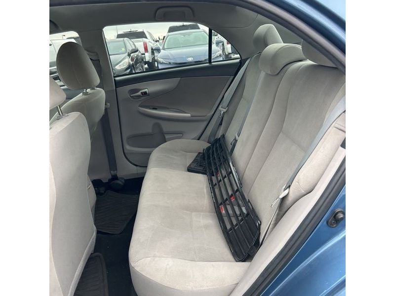 2013 Toyota Corolla 4dr Sdn Man L (Natl)