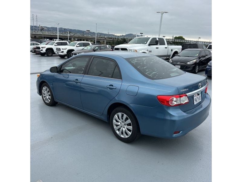 2013 Toyota Corolla 4dr Sdn Man L (Natl)