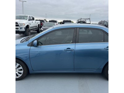 2013 Toyota Corolla 4dr Sdn Man L (Natl)