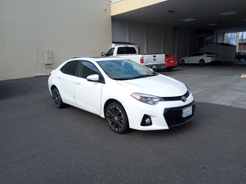 2014 Toyota Corolla 4dr Sdn CVT Auto S Premium (Natl)