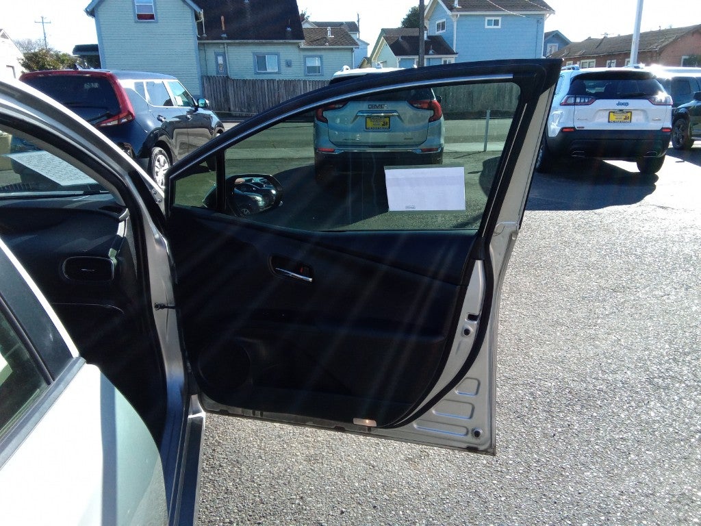 2017 Toyota Prius One (Natl)