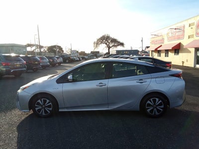 2017 Toyota Prius One (Natl)