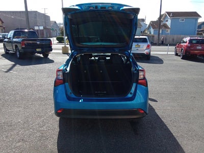 2020 Toyota Prius L Eco (Natl)