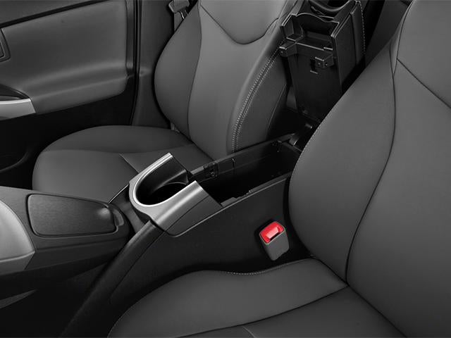 2014 Toyota Prius Plug-In 5dr HB (Natl)