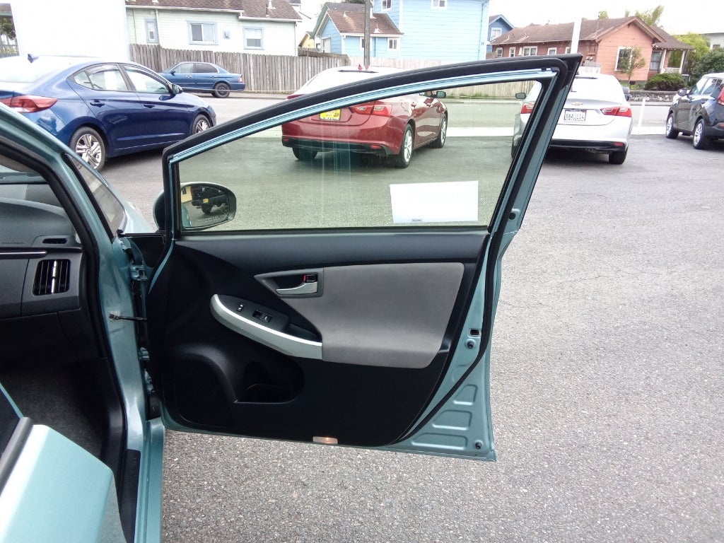 2015 Toyota Prius 5dr HB Two (SE)