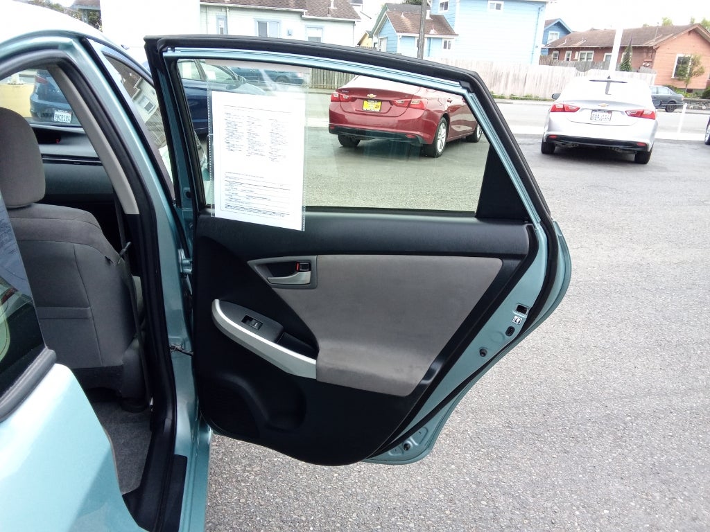 2015 Toyota Prius 5dr HB Two (SE)