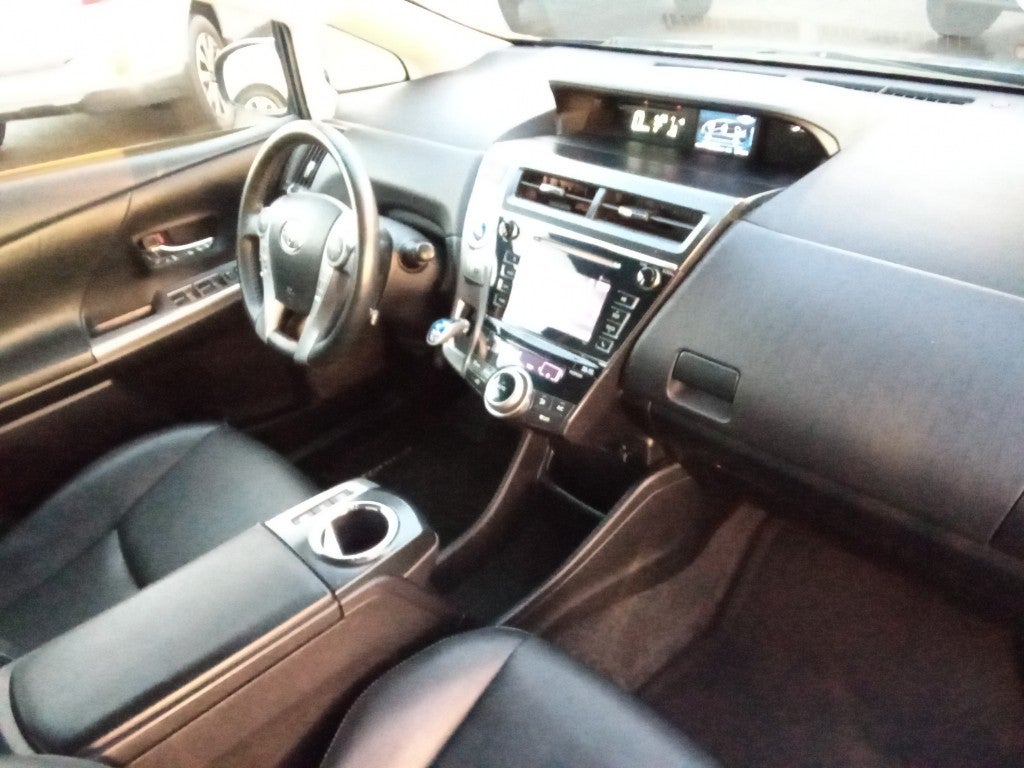 2015 Toyota Prius v 5dr Wgn Two (Natl)