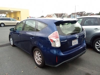 2015 Toyota Prius v 5dr Wgn Two (Natl)