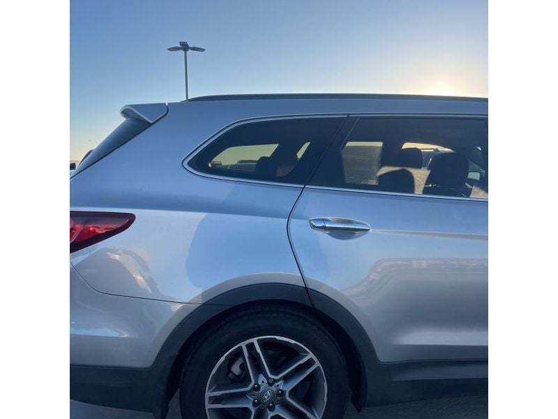 2017 Hyundai Santa Fe XL SE
