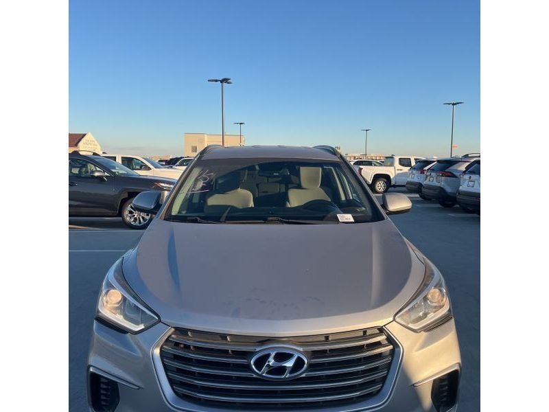 2017 Hyundai Santa Fe XL SE