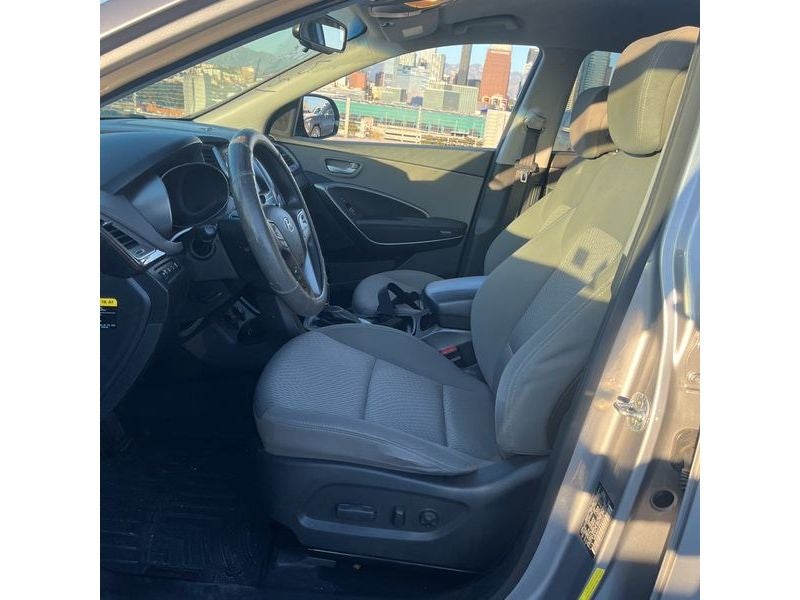 2017 Hyundai Santa Fe XL SE