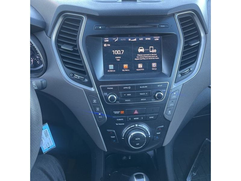 2017 Hyundai Santa Fe XL SE