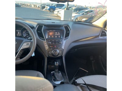 2017 Hyundai Santa Fe XL SE