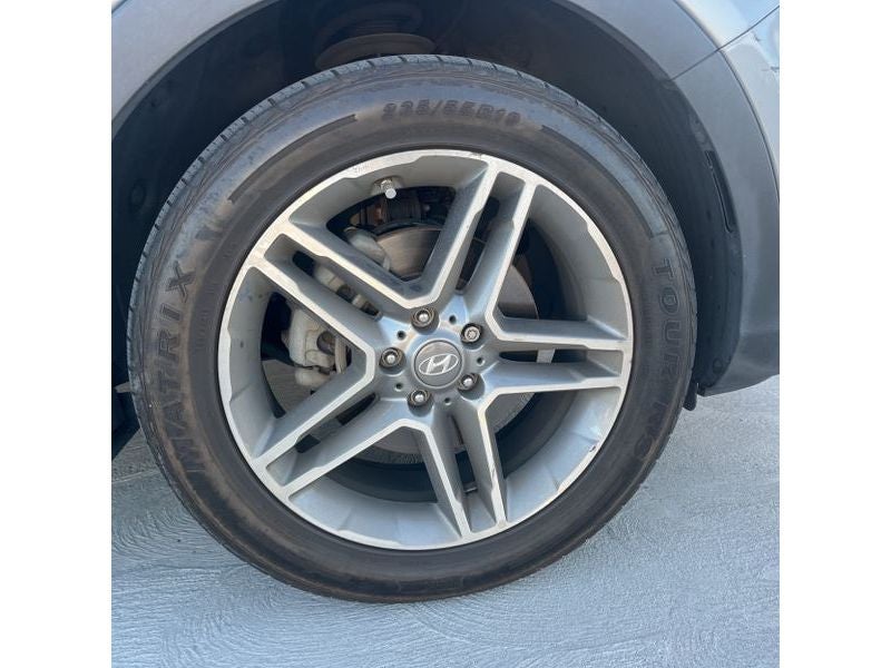 2017 Hyundai Santa Fe XL SE