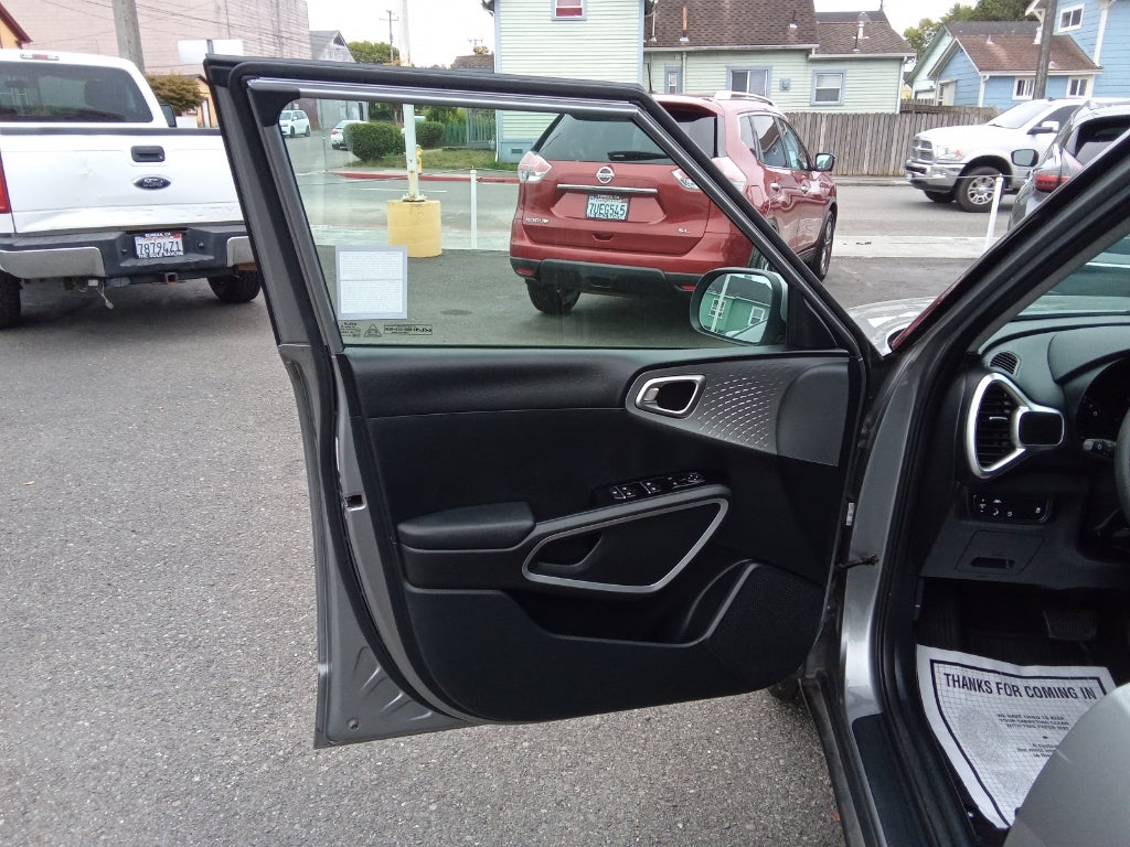 2022 Kia Soul LX IVT