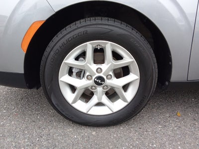 2022 Kia Soul LX IVT