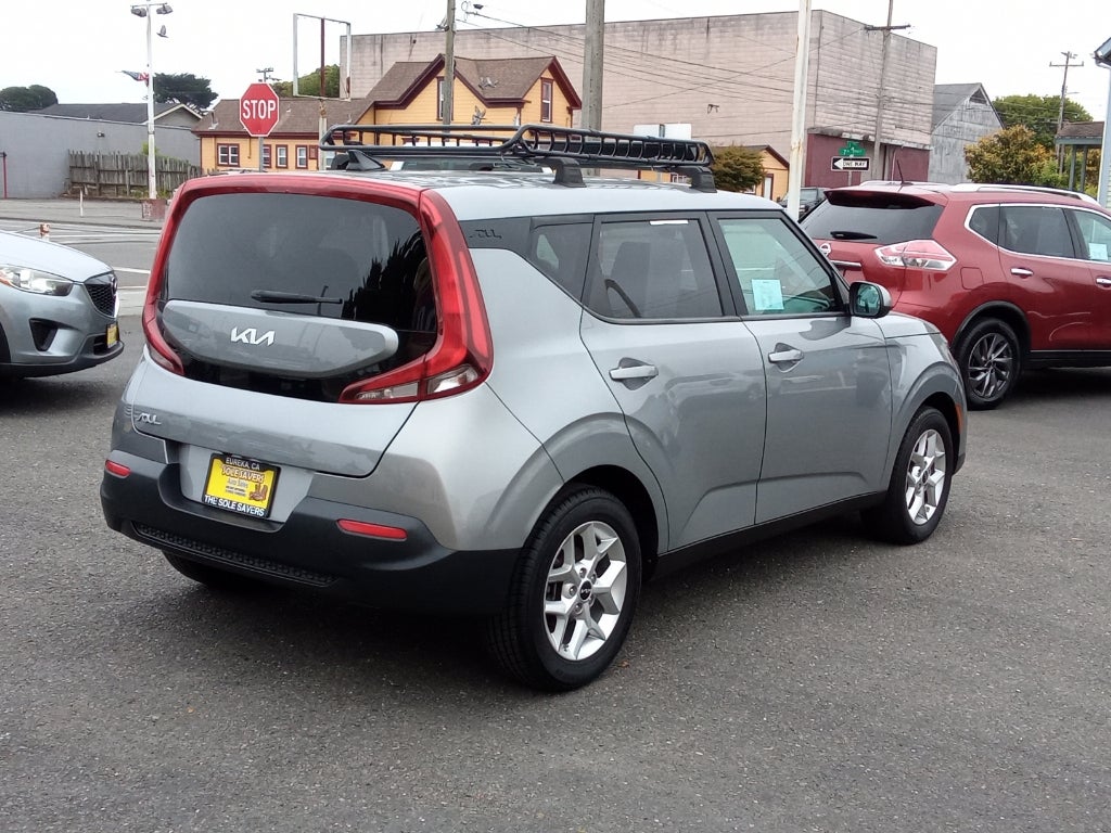2022 Kia Soul LX IVT