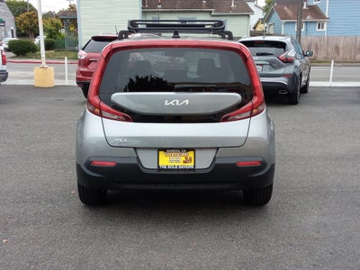 2022 Kia Soul LX IVT