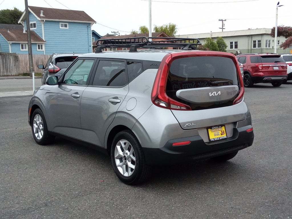 2022 Kia Soul LX IVT