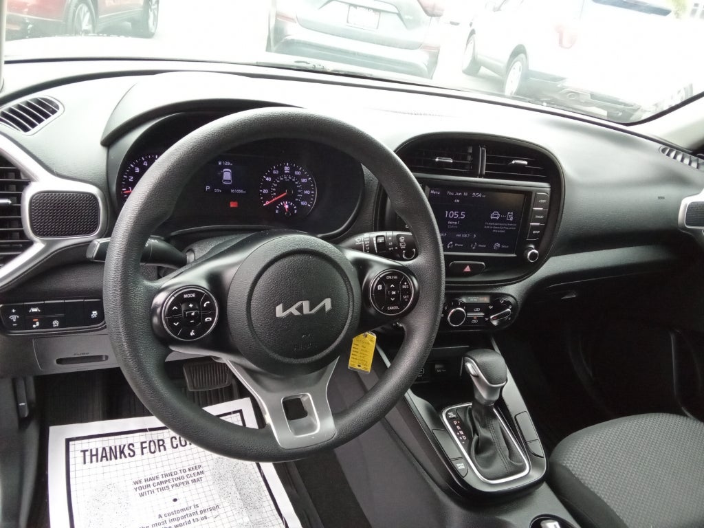 2022 Kia Soul LX IVT