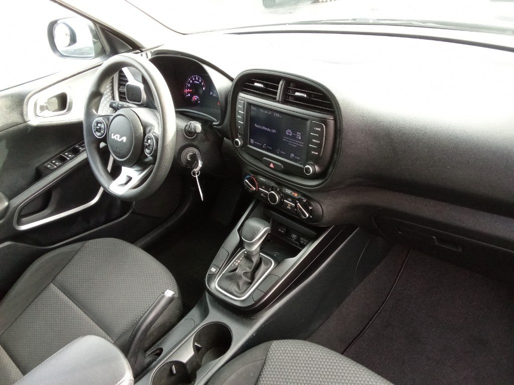 2022 Kia Soul LX IVT