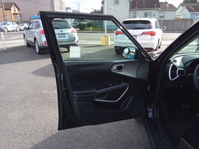 2022 Kia Soul LX IVT