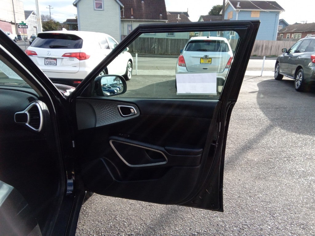 2022 Kia Soul LX IVT