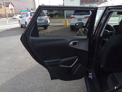 2022 Kia Soul LX IVT