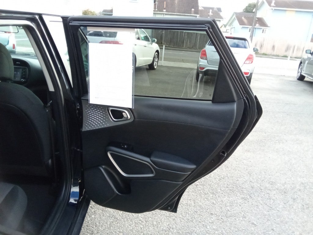 2022 Kia Soul LX IVT