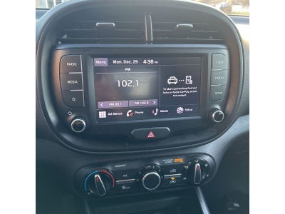 2022 Kia Soul LX IVT